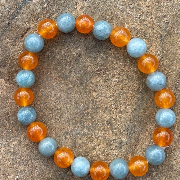 Wanderer and Gatherer Bracelet - Carnelian and Labradorite 6.5" SM / SM-MED - Picture 4 of 4